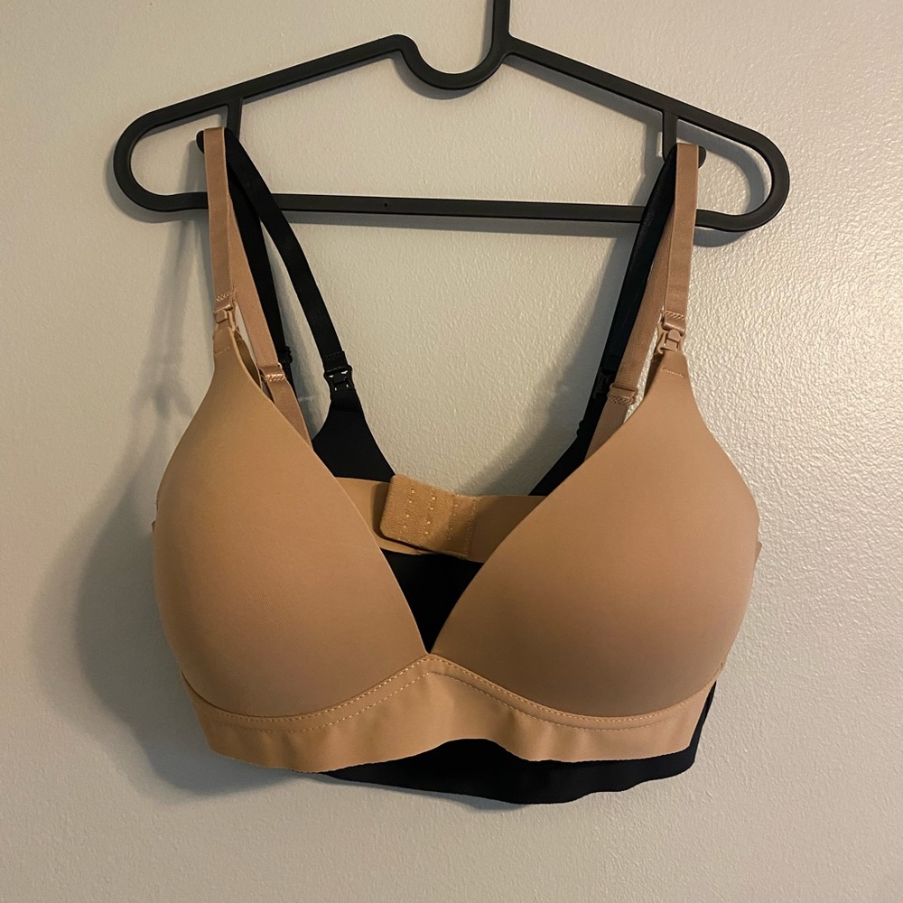 2 pack of nursing bras